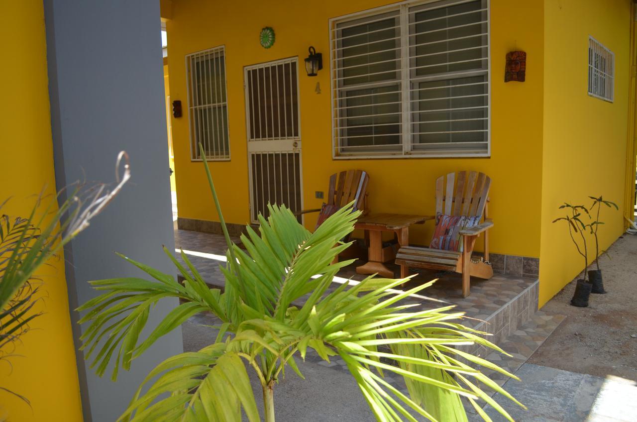 Апартаменты Khalkob'S Estate Placencia Экстерьер фото