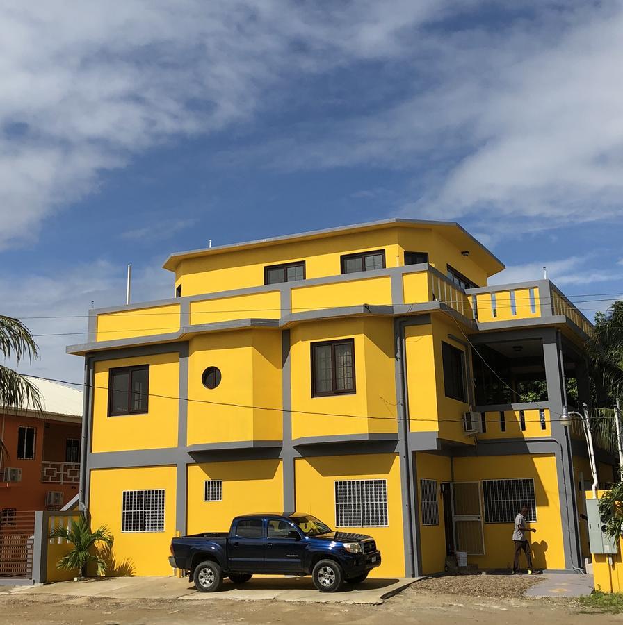 Апартаменты Khalkob'S Estate Placencia Экстерьер фото