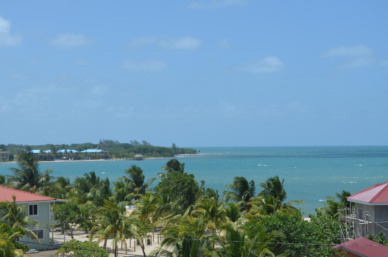 Апартаменты Khalkob'S Estate Placencia Экстерьер фото